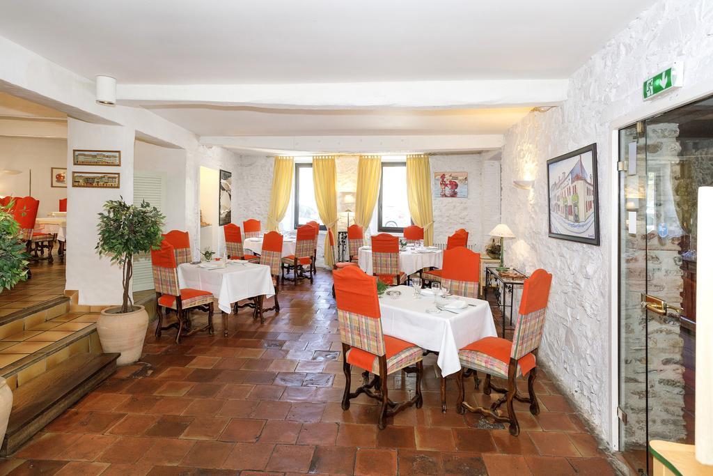 רבל Logis Hotels - Hotel Restaurant Du Midi מראה חיצוני תמונה