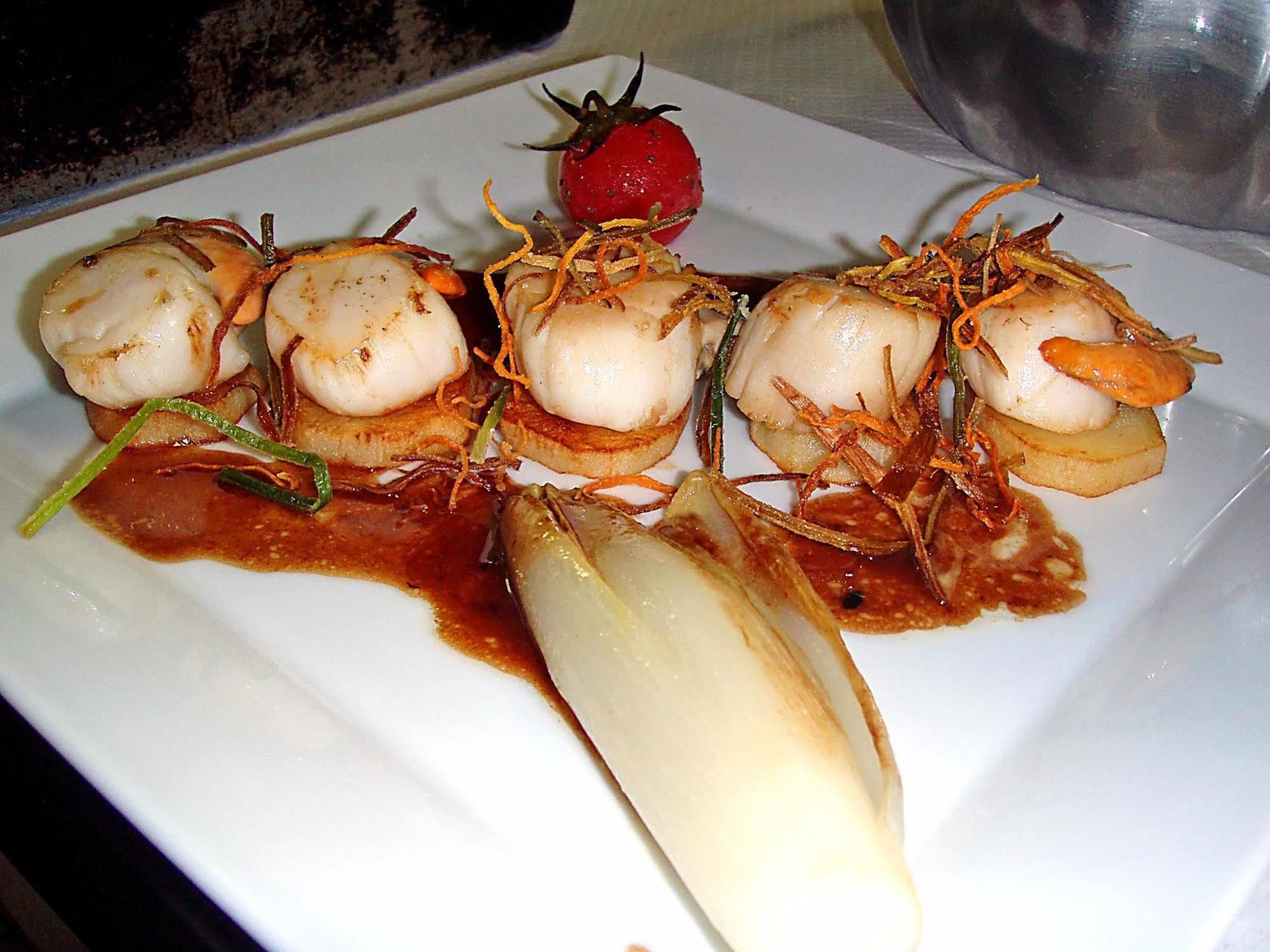 רבל Logis Hotels - Hotel Restaurant Du Midi מראה חיצוני תמונה